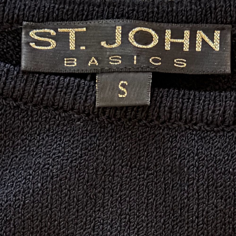 St. John Black Ribbed Scoop Tank - Picture 4 of 4